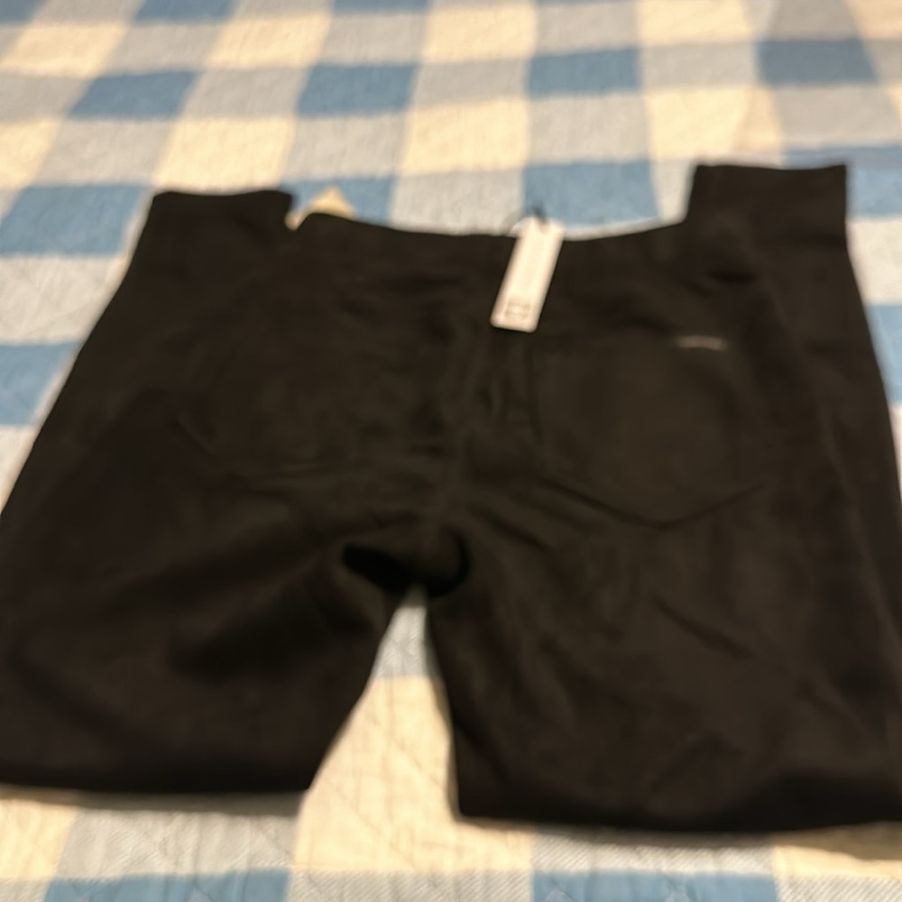 NWT Sanctuary /
FAUX SUEDE RUNWAY HIGH RISE LEGGING BLACK - Picture 11 of 16